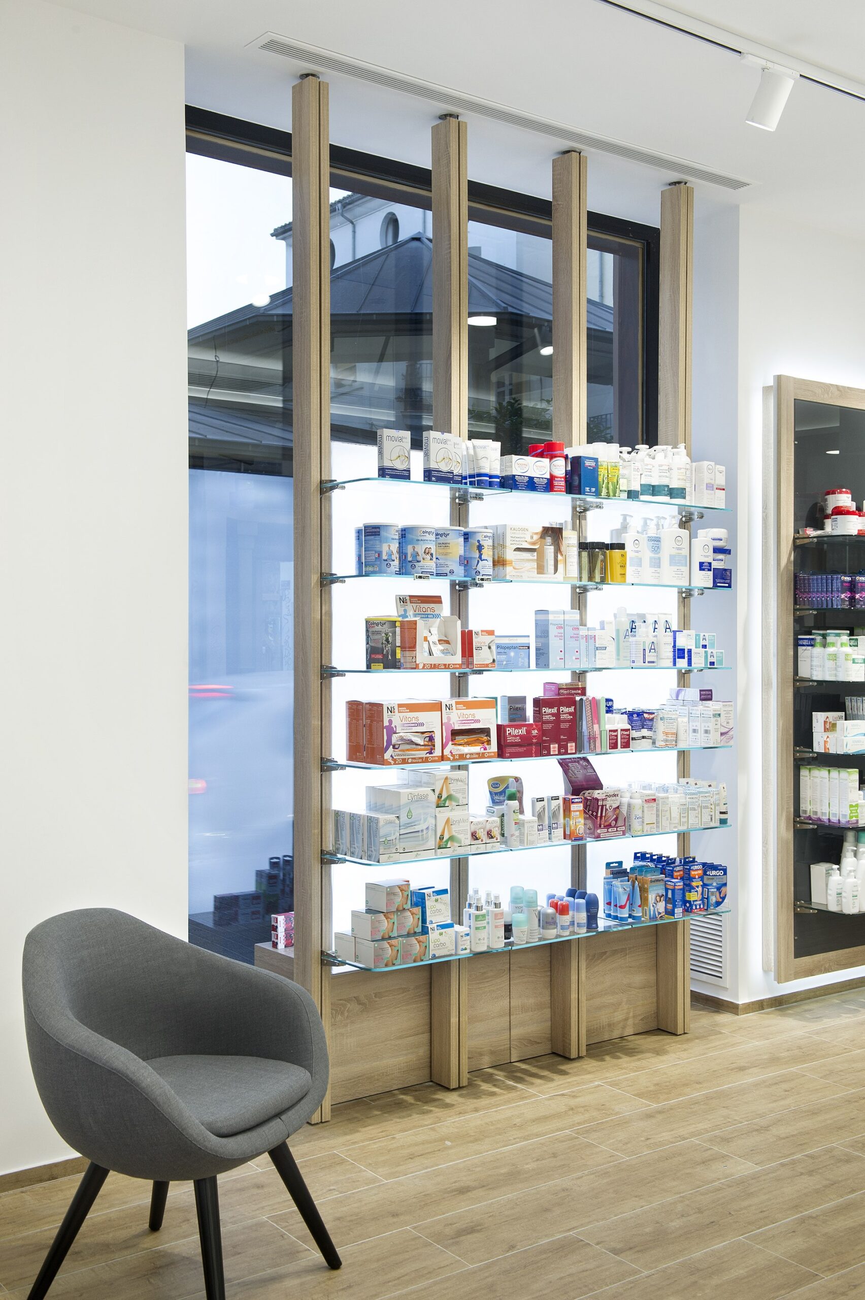 Farmacia Corona 17