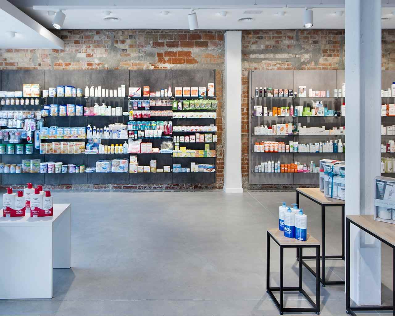 Estantería para farmacia Girona