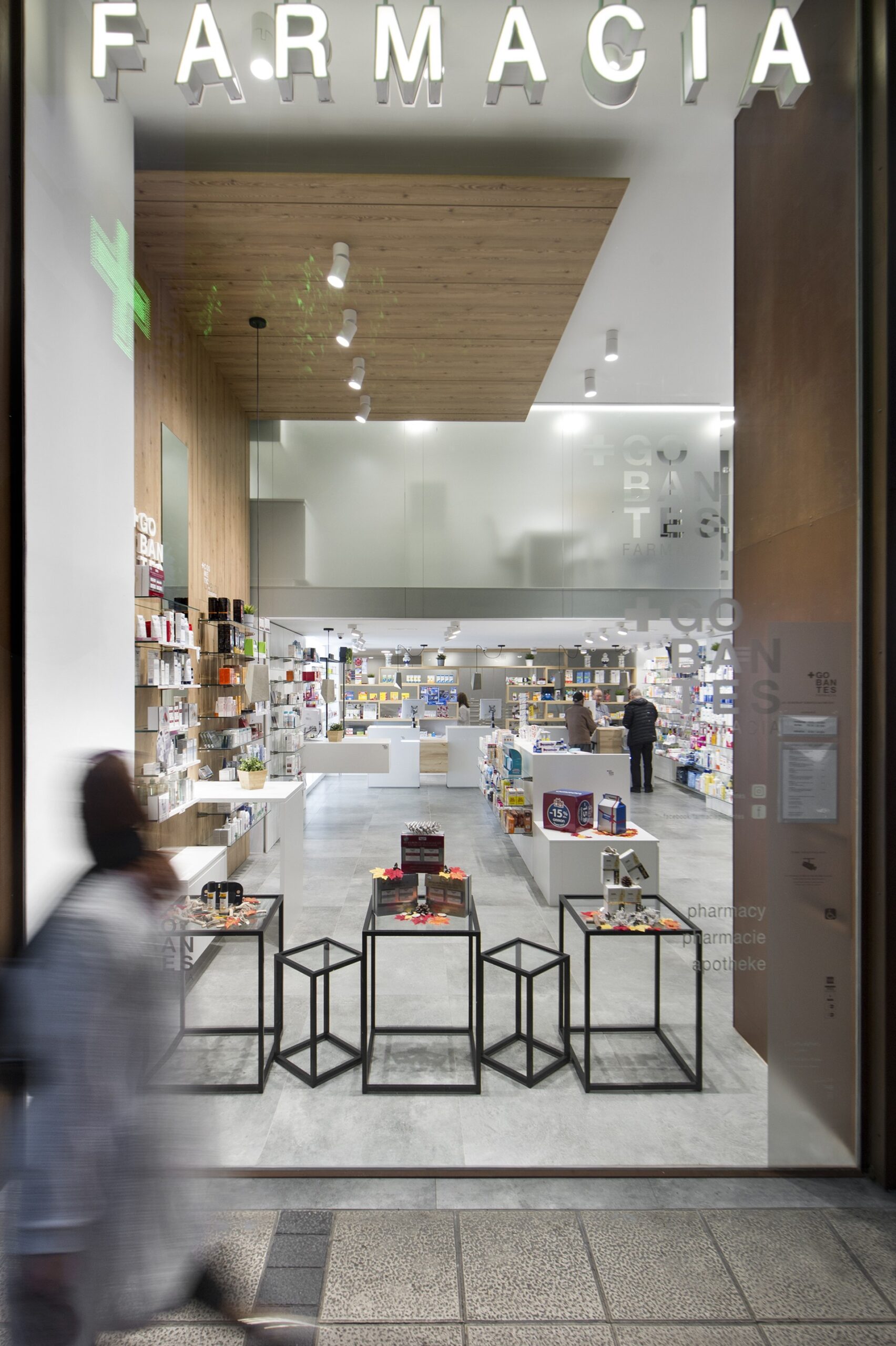 Farmacia Gobantes 2