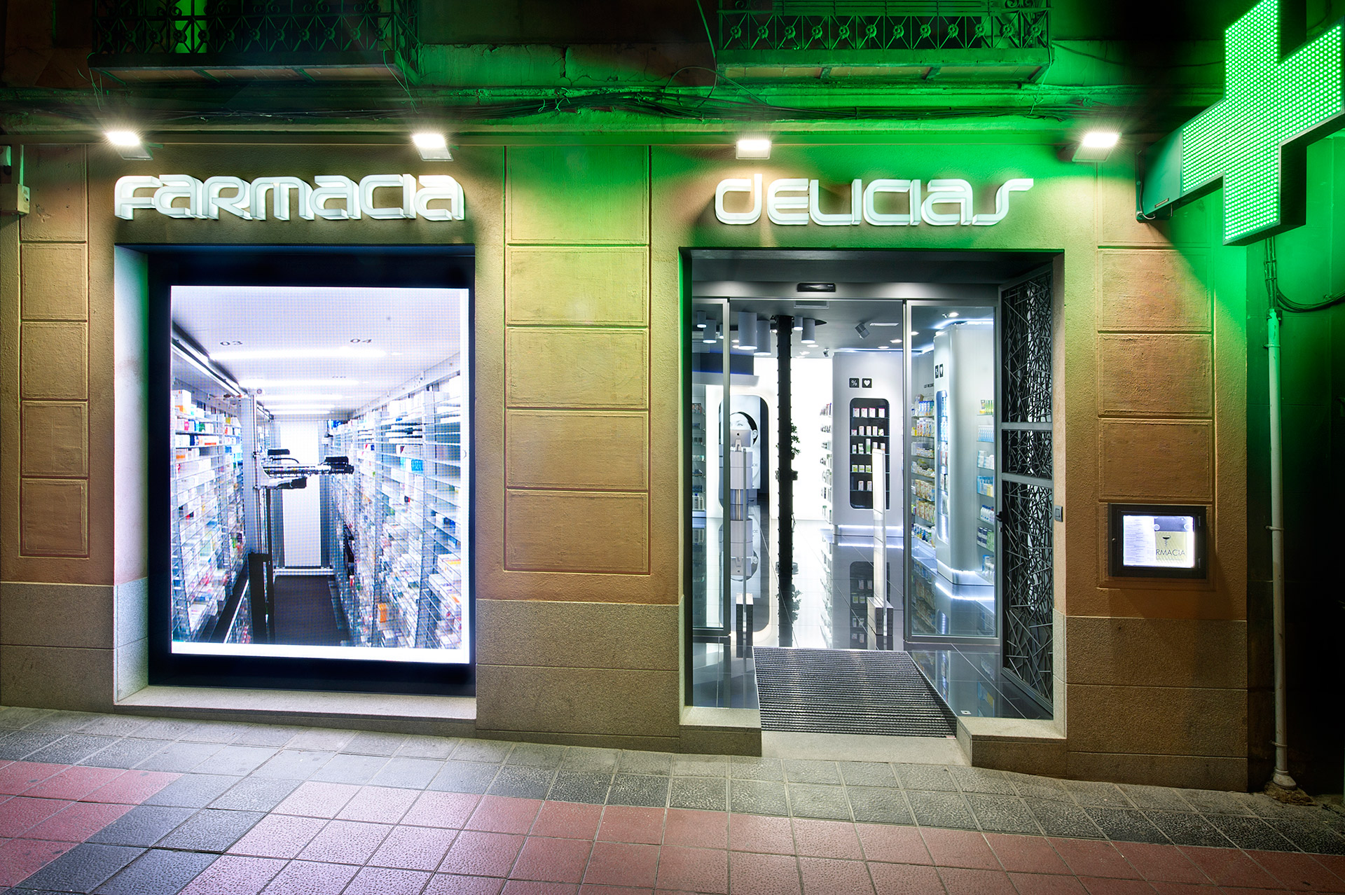 Fachada Farmacia 3
