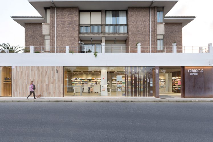 PHARMACIE AMPARAN
