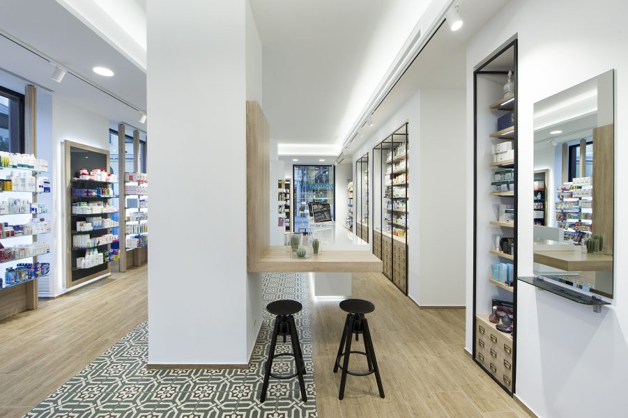 Farmacia Corona 16