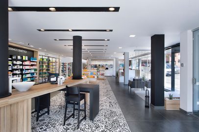 Decorar una farmacia en verano