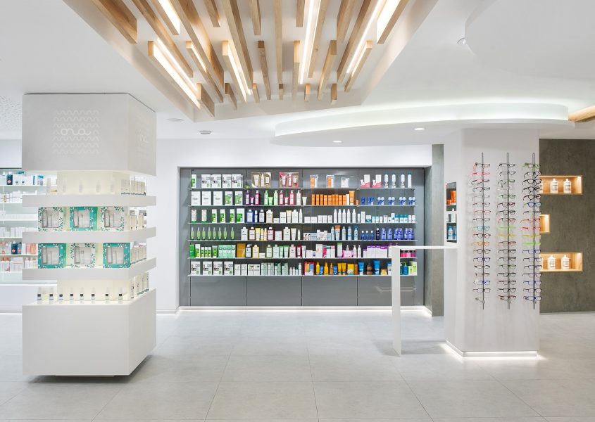 Proyecto de Farmacia Domenech 12